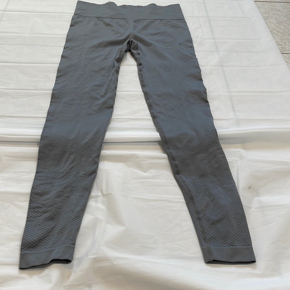 Pants - Everlasting women’s workout grey leggings with high waist elastic band size XS